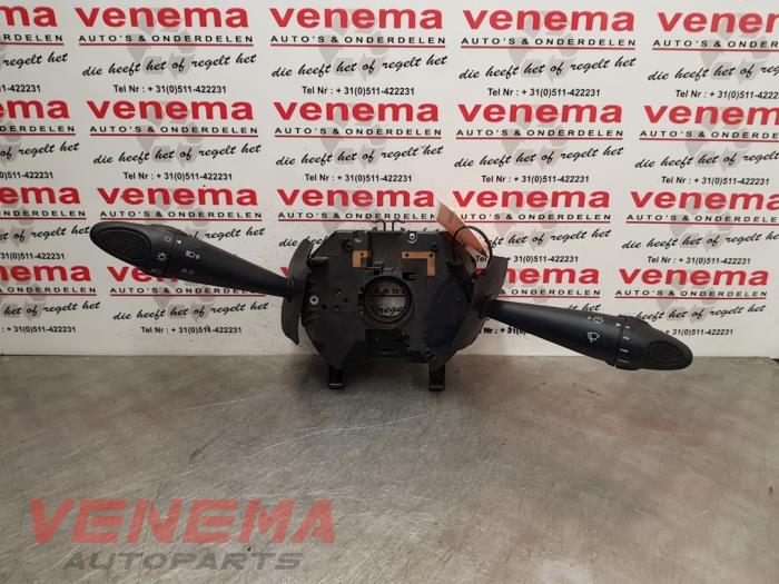 Steering column stalk from a Fiat Marea Weekend (185BX/CX) 1.6 SX,ELX 16V 1999