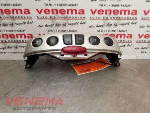 Gebrauchte Panikbeleuchtung Schalter Fiat Punto II (188) 1.2 16V 5-Drs. Preis € 19,95 Margenregelung angeboten von Venema Autoparts