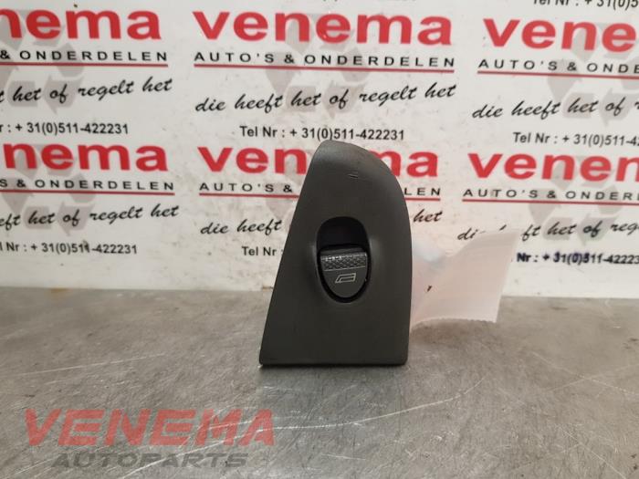 Usados Interruptor de ventanilla eléctrica Fiat Brava (182B) 1.6 16V Precio € 9,99 Norma de margen ofrecido por Venema Autoparts