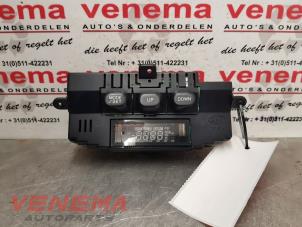Used Interior display Kia Sorento I (JC) 2.5 CRDi 16V Price € 34,95 Margin scheme offered by Venema Autoparts