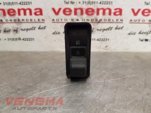 Gebrauchte Nebelscheinwerfer Schalter BMW 5 serie (E34) 520i 24V Preis € 14,95 Margenregelung angeboten von Venema Autoparts