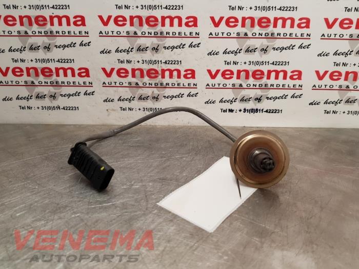 Usagé Sonde lambda Renault Megane IV (RFBB) 1.3 TCE 140 16V Prix € 49,99 Règlement à la marge proposé par Venema Autoparts