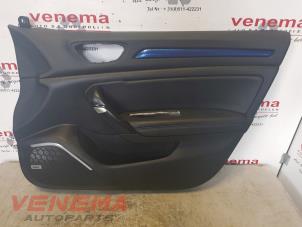 Używane Tapicerka drzwi prawych przednich wersja 4-drzwiowa Renault Megane IV (RFBB) 1.3 TCE 140 16V Cena € 99,99 Procedura marży oferowane przez Venema Autoparts