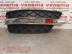 Used Bumper grille Mercedes C Estate (S204) 2.2 C-250 CDI 16V BlueEfficiency Price € 19,99 Margin scheme offered by Venema Autoparts
