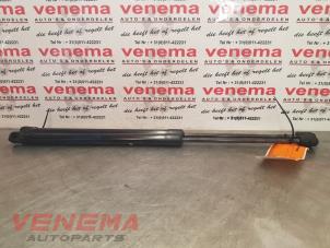 Used Set of bonnet gas struts Renault Captur (2R) 1.3 TCE 150 16V Price € 19,99 Margin scheme offered by Venema Autoparts