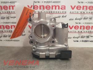 Used Throttle body Renault Captur (2R) 1.3 TCE 130 16V Price € 37,99 Margin scheme offered by Venema Autoparts