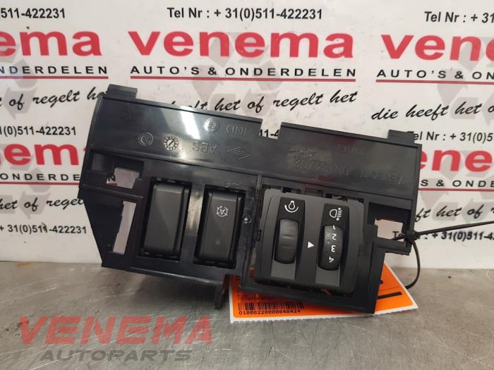 Switch (miscellaneous) from a Renault Captur (2R) 1.3 TCE 150 16V 2018