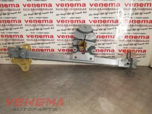 Used Window mechanism 4-door, front right Renault Clio IV (5R) 1.2 TCE 16V GT EDC Price € 14,99 Margin scheme offered by Venema Autoparts