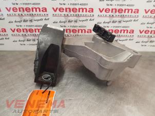 Used Engine mount Renault Clio IV Estate/Grandtour (7R) 0.9 Energy TCE 90 12V Price € 29,99 Margin scheme offered by Venema Autoparts