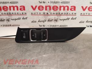Gebrauchte Schalter BMW 1 serie (F20) 116i 1.6 16V Preis € 34,99 Margenregelung angeboten von Venema Autoparts