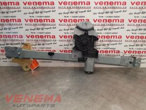 Used Window mechanism 4-door, front right Renault Clio IV Estate/Grandtour (7R) 0.9 Energy TCE 90 12V Price € 14,99 Margin scheme offered by Venema Autoparts