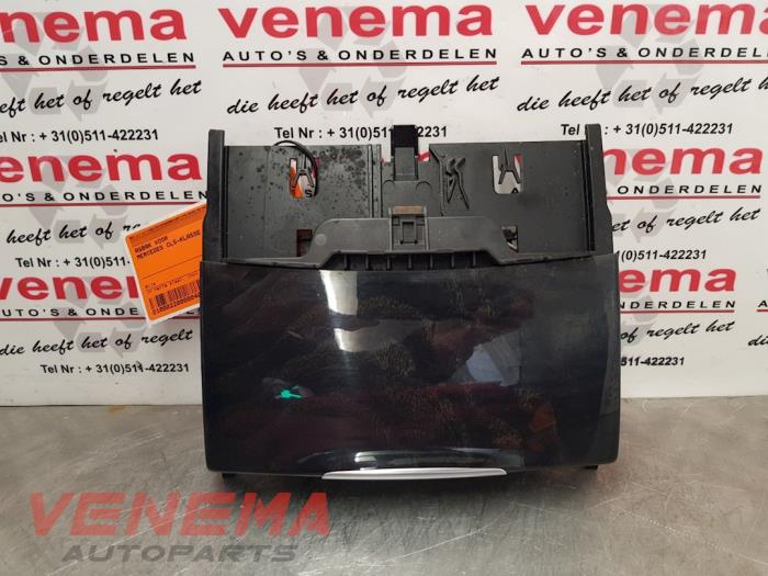 Begagnade Askkopp, fram Mercedes CLS (C218) 250 CDI BlueEfficiency,BlueTEC, 250 d Pris € 34,99 Marginaltabell erbjuds av Venema Autoparts