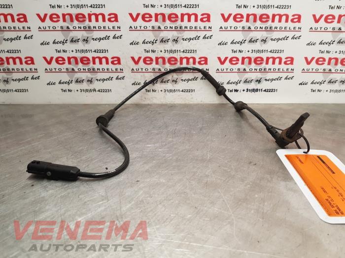 Begagnade ABS-sensor Renault Clio IV (5R) 0.9 Energy TCE 90 12V Pris € 14,99 Marginaltabell erbjuds av Venema Autoparts