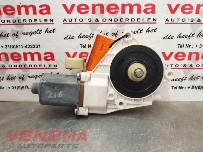 Usados Motor de ventanilla de puerta Austin Mini Open (R52) 1.6 16V Cooper S Precio € 24,99 Norma de margen ofrecido por Venema Autoparts