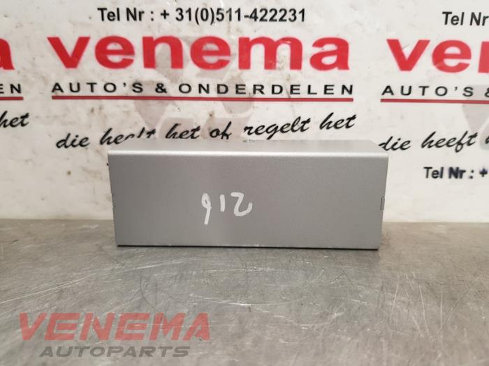 Używane Modul (rózne) Austin Mini Open (R52) 1.6 16V Cooper S Cena € 29,99 Procedura marży oferowane przez Venema Autoparts