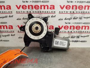 Used Door window motor Renault Captur (2R) 0.9 Energy TCE 12V Price € 29,99 Margin scheme offered by Venema Autoparts