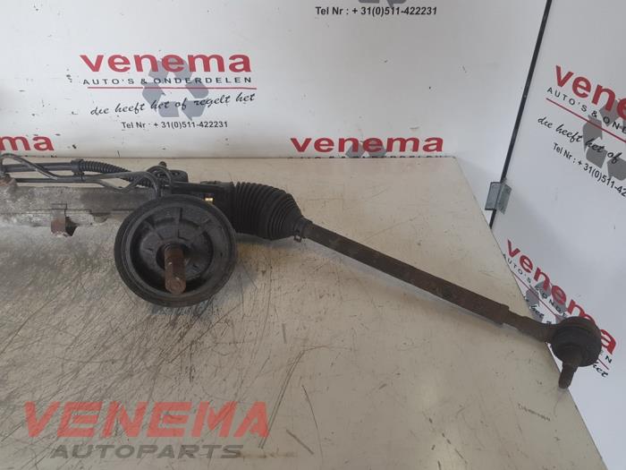 Power steering box from a Peugeot 307 CC (3B) 2.0 16V 2009