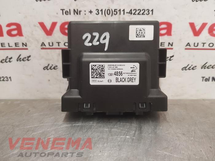 Begagnade PDC-modul Opel Astra K Sports Tourer 1.6 CDTI 136 16V Pris € 29,99 Marginaltabell erbjuds av Venema Autoparts