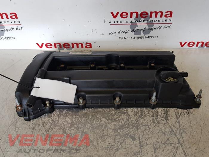 Usagé Couvercle soupapes Dodge Caliber 2.4 16V Turbo SRT-4 Prix € 89,99 Règlement à la marge proposé par Venema Autoparts