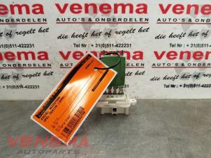 Usados Resistencia de calefactor Opel Meriva Mk.I 1.7 CDTI 16V Precio € 14,99 Norma de margen ofrecido por Venema Autoparts