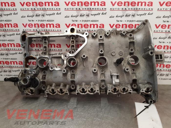 Rocker cover from a Volkswagen Golf VII (AUA) 2.0 GTI 16V Performance Package 2018