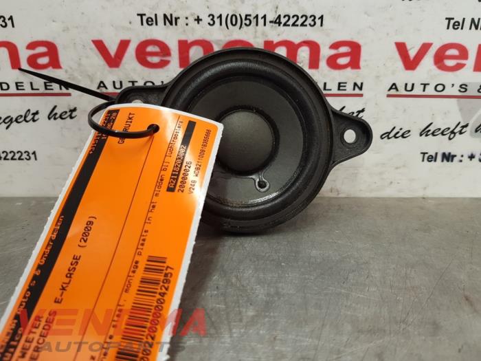 Begagnade Diskanthögtalare Mercedes E (VF211) 2.2 E-220 CDI 16V Pris € 9,99 Marginaltabell erbjuds av Venema Autoparts
