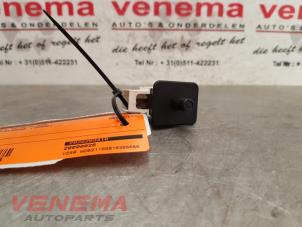 Used Door contact switch Mercedes E (211) 2.2 E-220 CDI 16V Price € 9,99 Margin scheme offered by Venema Autoparts