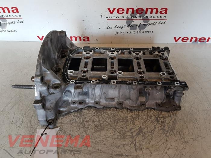 Begagnade Oljetråg Ford Fiesta 6 (JA8) 1.4 TDCi Pris € 54,99 Marginaltabell erbjuds av Venema Autoparts