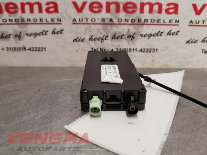 Antenne amplificateur d'un BMW 1 serie (F20) 116i 1.6 16V 2015
