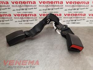 Used Rear seatbelt buckle, centre BMW 1 serie (F20) 116i 1.6 16V Price € 24,99 Margin scheme offered by Venema Autoparts