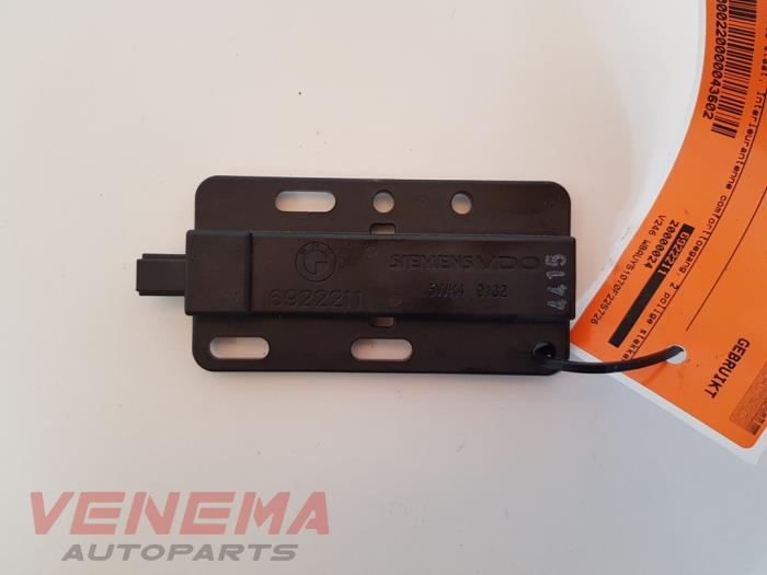 Używane Antena BMW 3 serie Touring (E91) 316d 16V Cena € 14,99 Procedura marży oferowane przez Venema Autoparts