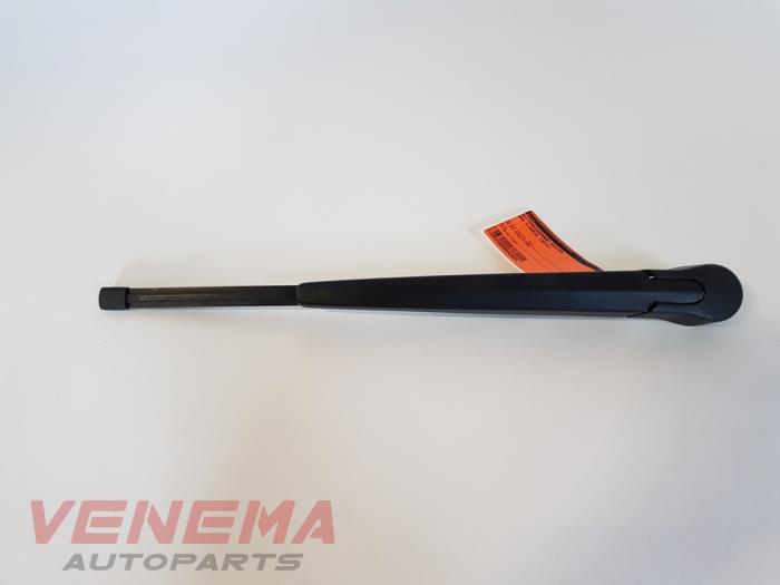Rear wiper arm from a BMW 3 serie Touring (E91) 316d 16V 2012
