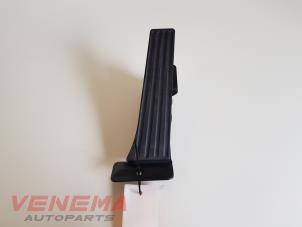 Used Accelerator pedal BMW 4 serie (F32) 428i xDrive 2.0 Turbo 16V Price € 34,99 Margin scheme offered by Venema Autoparts