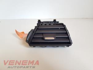 Used Dashboard vent BMW 4 serie (F32) 428i xDrive 2.0 Turbo 16V Price € 14,99 Margin scheme offered by Venema Autoparts