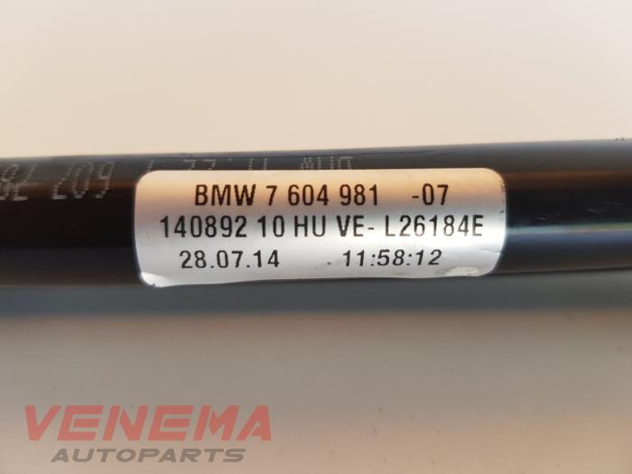 Przewód cisnienia oleju z BMW 4 serie (F32) 428i xDrive 2.0 Turbo 16V 2015