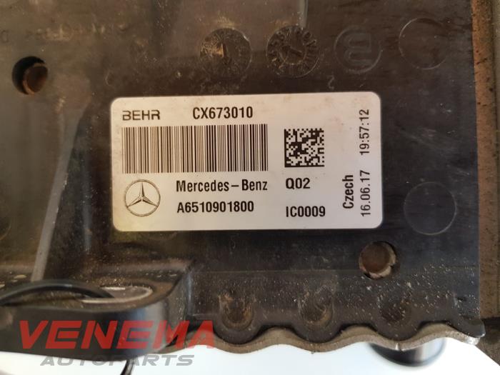 Intercooler de un Mercedes-Benz C Estate (S205) C-250 CDI BlueTEC, C-250 d 2.2 16V 4-Matic 2017