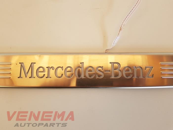 Zierleiste van een Mercedes-Benz C Estate (S205) C-250 CDI BlueTEC, C-250 d 2.2 16V 4-Matic 2017