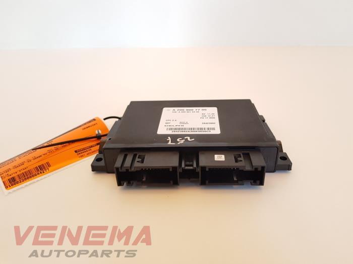Used Automatic gearbox computer Mercedes C Estate (S205) C-250 CDI BlueTEC, C-250 d 2.2 16V 4-Matic Price € 24,99 Margin scheme offered by Venema Autoparts