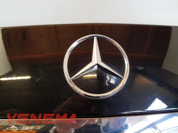 Couvercle coffre d'un Mercedes-Benz E (W212) E-200 CDI 16V BlueEfficiency,BlueTEC 2014