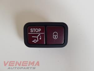 Used Switch (miscellaneous) Mercedes C Estate (S205) C-250 CDI BlueTEC, C-250 d 2.2 16V 4-Matic Price € 29,99 Margin scheme offered by Venema Autoparts