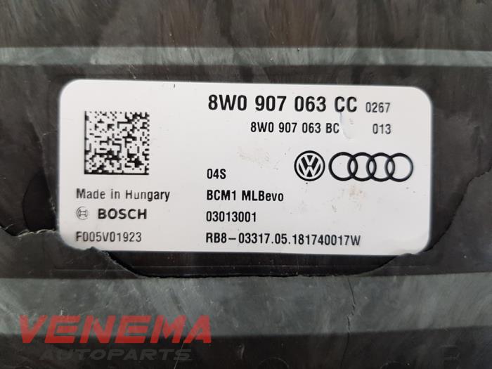Steuergerät Body Control van een Audi A4 Avant (B9) 2.0 35 TDI 16V 2018