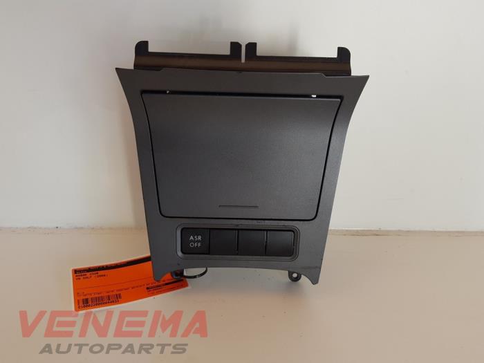 Begagnade Askkopp, fram Volkswagen Golf V (1K1) 2.0 TDI DPF Pris € 9,99 Marginaltabell erbjuds av Venema Autoparts