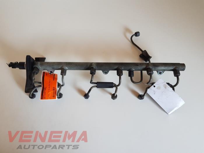 Usagé Système d'injection BMW 3 serie (E90) 330d xDrive 24V Prix € 24,99 Règlement à la marge proposé par Venema Autoparts