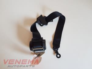 Used Rear seatbelt, centre Mercedes E (211) 2.2 E-220 CDI 16V Price € 14,99 Margin scheme offered by Venema Autoparts