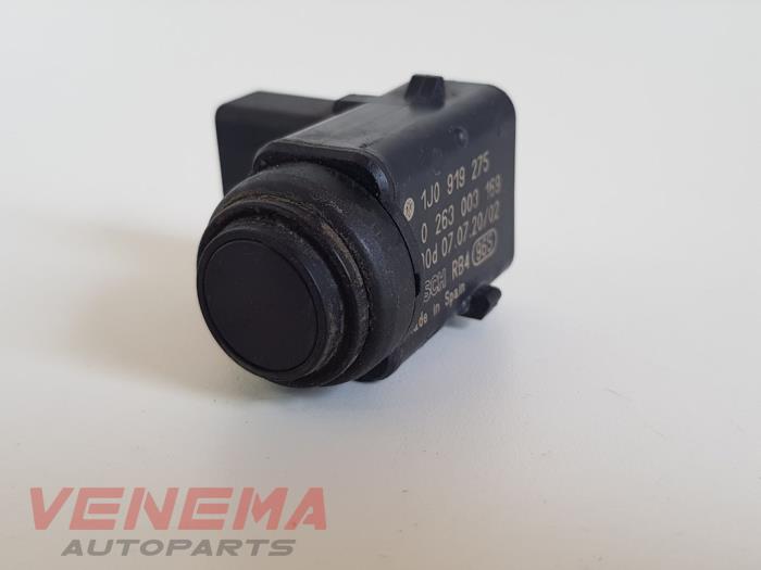 Usados Sensor PDC Volkswagen Touareg (7LA/7L6) 3.0 TDI V6 24V Precio € 14,99 Norma de margen ofrecido por Venema Autoparts