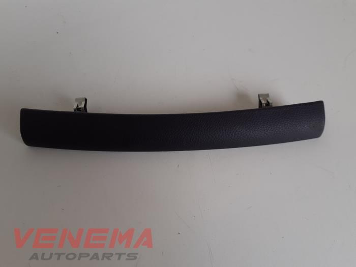 Usados Pieza de salpicadero Mercedes CLS (C218) 250 CDI BlueEfficiency,BlueTEC, 250 d Precio € 29,99 Norma de margen ofrecido por Venema Autoparts