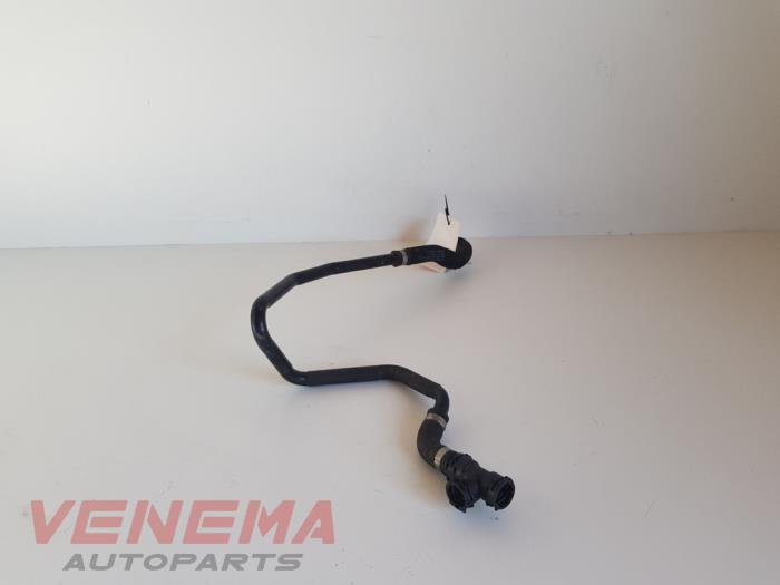Water pipe from a Mercedes-Benz C Estate (S204) 2.2 C-200 CDI 16V BlueEFFICIENCY 2014