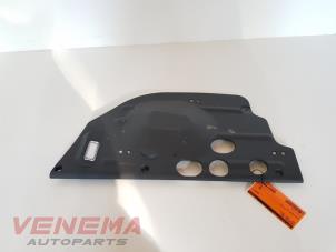 Używane Element deski rozdzielczej Seat Leon (5FB) 2.0 TDI Ecomotive 16V Cena € 39,99 Procedura marży oferowane przez Venema Autoparts