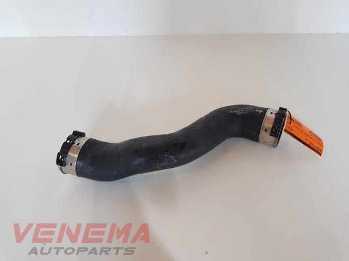Intercooler hose from a Mercedes-Benz C Estate (S204) 2.2 C-200 CDI 16V BlueEFFICIENCY 2014