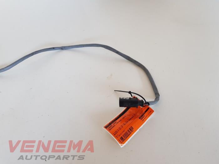 Lambda probe from a Mercedes-Benz C Estate (S204) 2.2 C-200 CDI 16V BlueEFFICIENCY 2014
